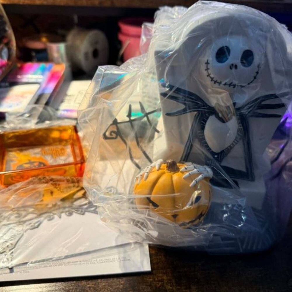 Scentsy Jack Skellington Pumpkin King warmer - NEW